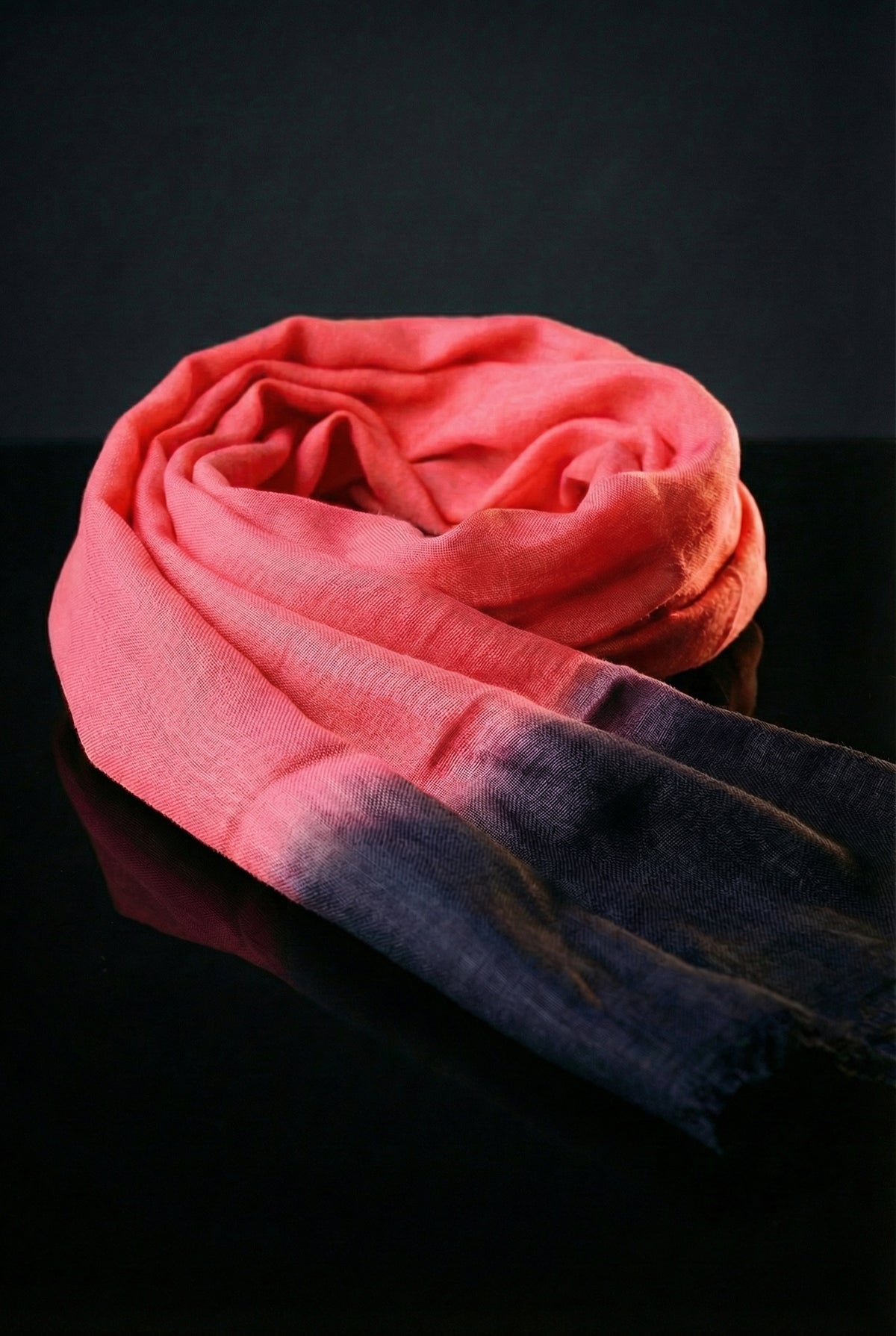 Lightweight Original Rose Tagelmust in sustainably sourced rayon, breathable Moroccan desert headscarf designed for safari and hot climate travel.