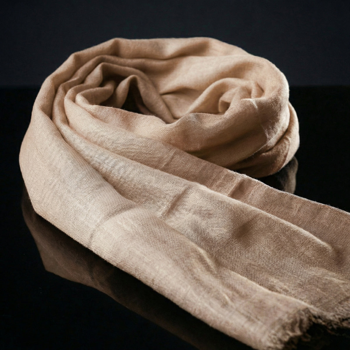 Breathable travel scarf in khaki tone, Touareg inspired Moroccan scarf for hot climate protection.